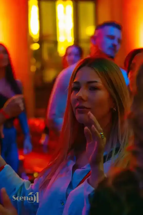 Girls Frequency — Livvy, IGO — 12
